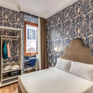 Townhouse Condotti 29 Konukevi