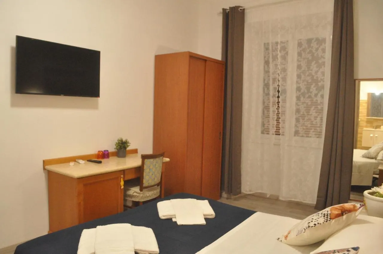 Napoleone Luxury Home Roma Guest house Rome